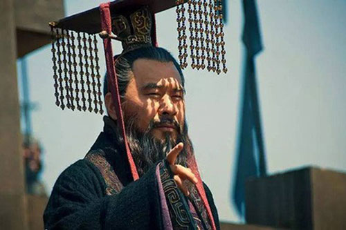 Vì sao Tôn Quyền kiên quyết muốn Tào Tháo trở thành hoàng đế?