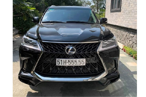 Cận cảnh Lexus LX570 tiền tỷ, biển “ngũ quý 5" tại Sài Gòn
