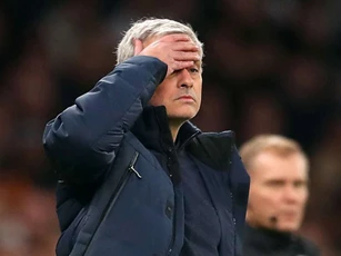 Mourinho: 'Làm việc với Tottenham như thể chơi cờ mà... chẳng còn quân nào'