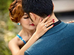 "Kết đắng" cho quý bà bỏ gia đình êm ấm đi mê chồng người khác
