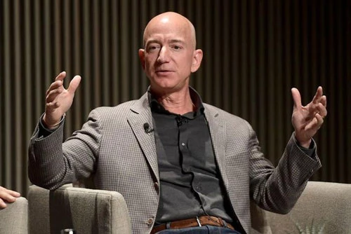 Tỷ phú Jeff Bezos (Mỹ)