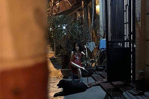 Hẹn 9h mà nửa đêm mới về, chồng đang 'run rẩy' thấy 'sư tử' canh cửa, nhưng lại được dân mạng hiến ngay loạt kế hay