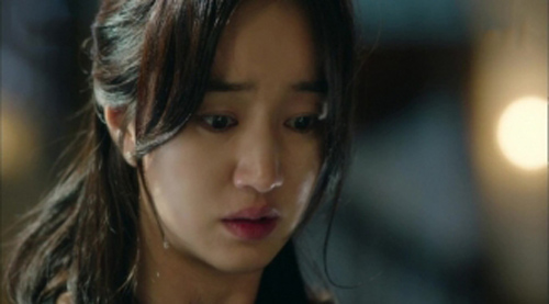 Màn đáp trả cay nghiệt của người vợ bị phản bội với người chồng bạc nhược