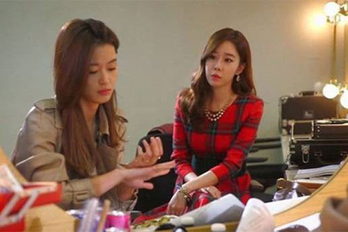 Cô vợ xấu xí khiến bồ 'nóng bỏng' phải xanh mặt, trắng tay rời đi