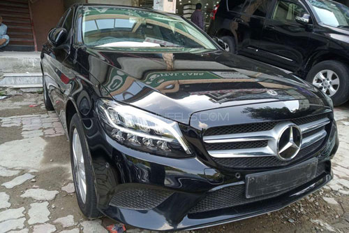 Mercedes-Benz C180 2020 đẹp mê ly sắp về Việt Nam, giá 1,3 tỷ đồng