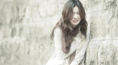 Thử nhờ chồng đưa đi khám thai, nghẹn đắng phát hiện bí mật tày trời của chồng giấu kín suốt 8 tháng mang bầu