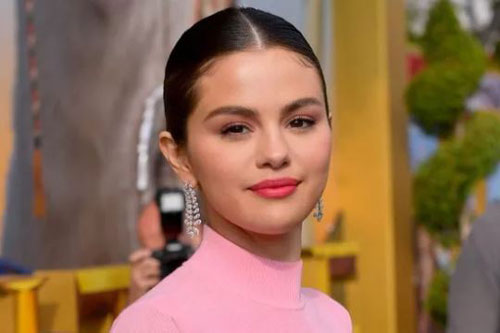 Theo chân Rihanna, đến lượt Selena Gomez xây dựng thương hiệu làm đẹp riêng