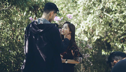 Dấu hiệu "không lẫn vào đâu" được của đàn ông "đội vợ lên đầu"