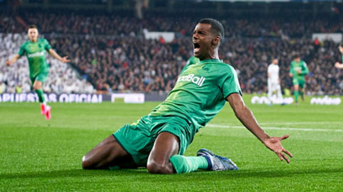 Alexander Isak nhấn chìm Real: Người bước ra từ cái bóng của Ibra