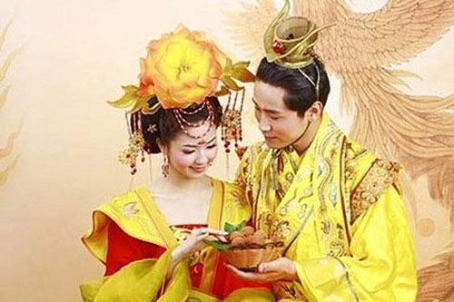 Đám cưới của bậc đế vương Trung Hoa, vua muốn động phòng với hoàng hậu phải trải qua những nghi lễ này