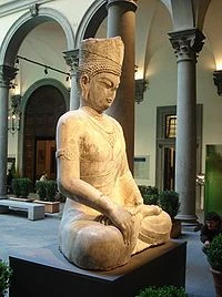 Tượng Phật được đúc dưới thời Võ Chu.