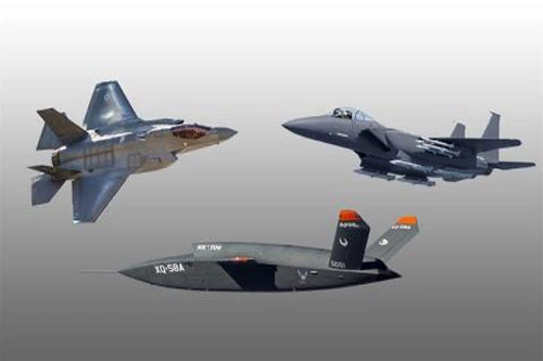 XQ-58A Valkyrie có thể phối hợp với nhiều máy bay khác khi thực hiện nhiệm vụ.