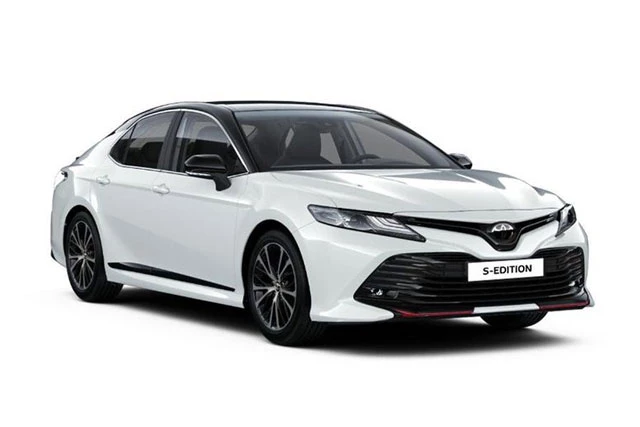 Toyota Camry S-Edition 2020.