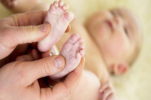 Những bộ phận trên cơ thể trẻ, massage càng nhiều trẻ càng thông minh, trí tuệ phát triển