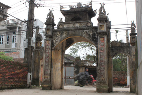 'Bí hiểm' chuyện chó đá báo ứng, người chết lia lịa ở Hưng Yên