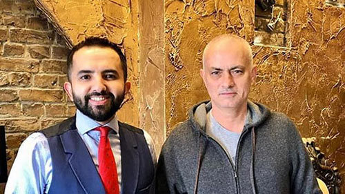 Mourinho "cạo đầu xuống tóc" khiến fan Tottenham mừng thầm