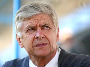 Wenger được đề nghị làm 'tổng công trình sư' cho Rennes