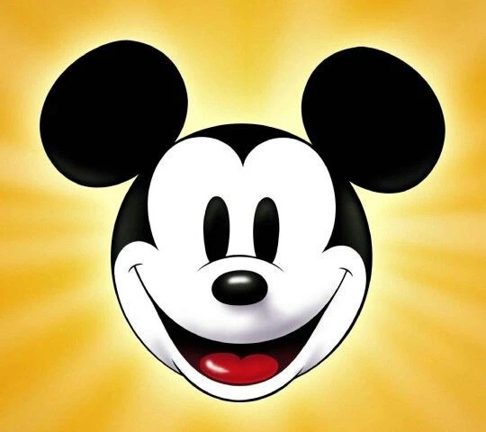 “Ra đời” ngày 18/11/1928, chuột Mickey là biểu tượng bất hủ của Hãng phim hoạt hình Walt Disney lừng danh. Làm say mê biết bao thế hệ khán giả trong suốt một thế kỷ, Mickey cũng được coi là chú chuột được nhiều người biết đến trong lịch sử nhân loại.