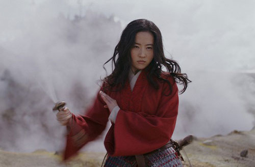 Disney cam kết vẫn phát hành Hoa Mộc Lan trên toàn cầu