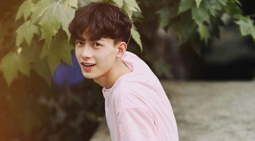 Đàn ông có tướng này trời sinh mang vận đào hoa, năm thê bảy thiếp, vợ muốn "giữ chân" cũng khó