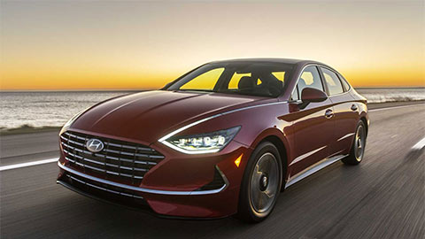 Hyundai Sonata Hybrid 2020 lên kệ, giá chưa tiết lộ, ít tốn xăng hơn Toyota Camry bản hybrid