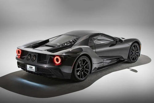 Ford GT Liquid Carbon.