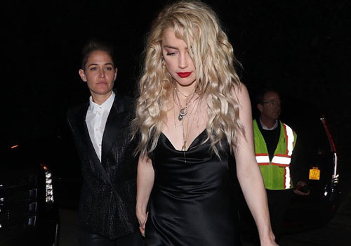 Hậu chia tay Johnny Depp và tỷ phú Elon Musk, Amber Heard yêu một nữ quay phim