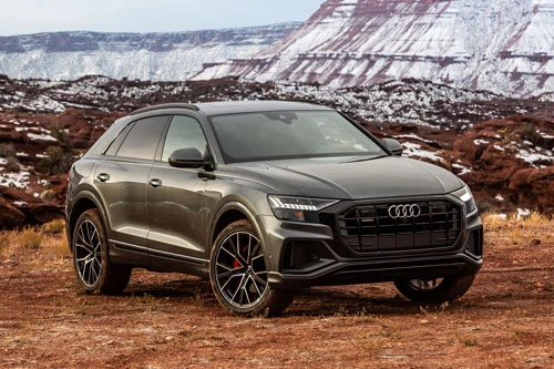 Audi Q8.