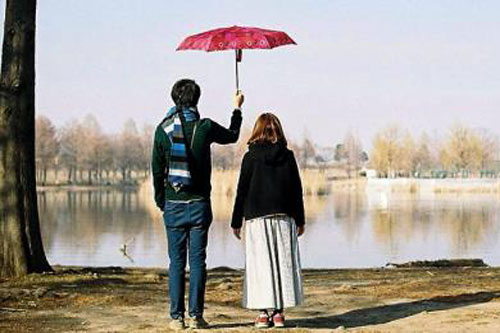 Yêu nhau 6 tháng mà bạn gái chỉ cho nắm tay