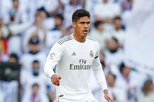 9. Raphael Varane (Real Madrid, 80 triệu euro).