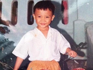 Ảnh "độc" của Trấn Thành khi bé khiến cư dân mạng "phát sốt"