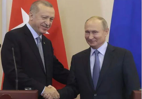 Tổng thống Thổ Nhĩ Kỳ Recep Tayyip Erdogan và người đồng cấp Nga Vladimir Putin. (Ảnh minh họa: AP)
