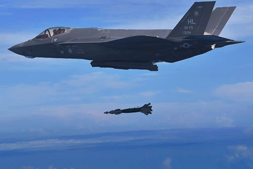 F-35 vẫn còn nhiều lỗi kĩ thuật cần được khắc phục