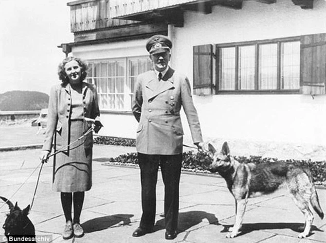 Đời sống tình ái của trùm phát xít Hitler là chủ đề được nhiều người quan tâm. Công chúng biết đến người tình của nhà độc tài Đức quốc xã sau khi Hitler tự sát.