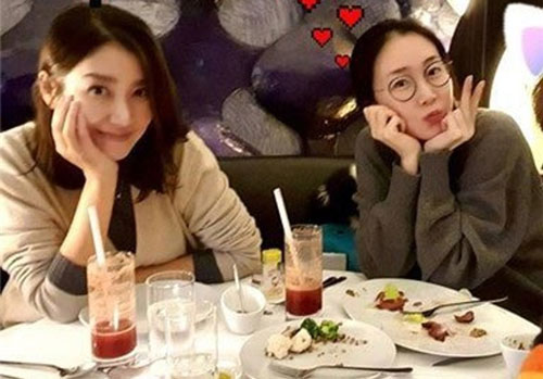 Bầu bí ở tuổi U50, nữ diễn viên 'Bản tình ca mùa đông' Choi Ji Woo gây sốt với diện mạo đáng kinh ngạc