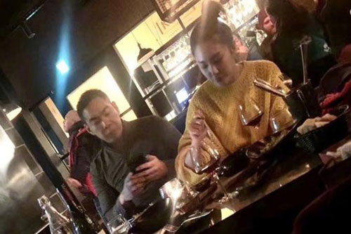 Sau 2 lần đổ vỡ hôn nhân, 'Song Hye Kyo Trung Quốc' lộ ảnh hẹn hò bạn trai đại gia