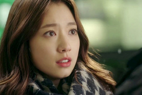 Gặp lần đầu anh ta đã muốn 'bao nuôi' khiến tôi thẳng tay tát ngay lập tức, thế nhưng gặp lần hai thì lại trong hoàn cảnh 'tréo ngoe'