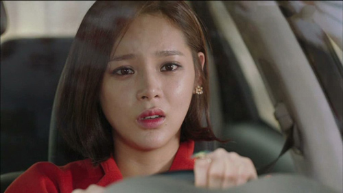 Tận mắt nhìn thấy mẹ chồng vào nhà nghỉ, con dâu 'ngất lịm' khi biết sự thật đằng sau