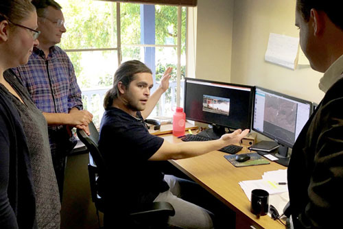 Trong thế giới của các thám tử hạt nhân