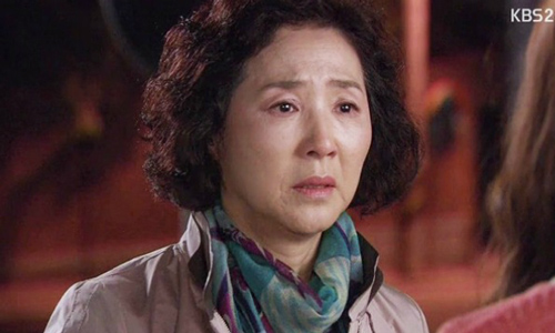 Khinh th&#x1B0;&#x1EDD;ng con d&#xE2;u &#x1EDF; nh&#xE0; &#x103;n b&#xE1;m, m&#x1EB9; ch&#x1ED3;ng r&#x1EDB;t n&#x1B0;&#x1EDB;c m&#x1EAF;t khi bi&#x1EBF;t s&#x1EF1; th&#x1EAD;t &#x111;&#x1EB1;ng sau