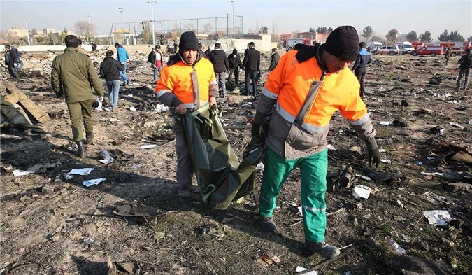 Iran biet ban nham may bay cho khach Ukraine tu dau nhung van choi quanh-Hinh-7