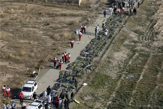 Iran biet ban nham may bay cho khach Ukraine tu dau nhung van choi quanh-Hinh-9