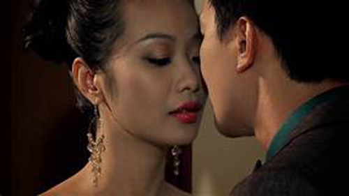 Chỉ một lần say xỉn, vợ con lại vắng nhà, tôi đã làm một chuyện tội lỗi 'tày trời'