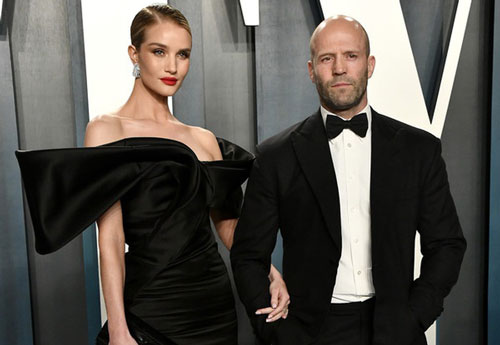 "Người vận chuyển" đưa bạn gái kém 20 tuổi dự tiệc Oscar