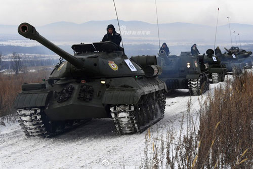 Nga mở kho dự trữ "gọi tái ngũ" hàng loạt chiến xa đồ cổ?