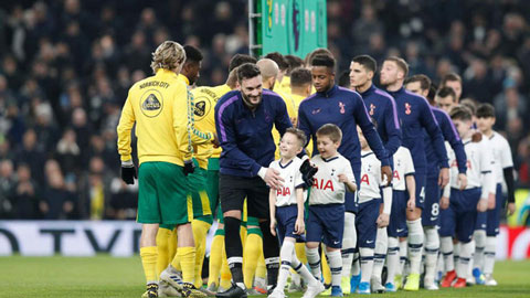 'Tính phí giấc mơ' con trẻ, các CLB Ngoại hạng Anh hứng chịu gạch đá từ Hạ viện