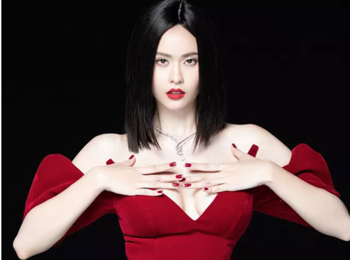 Trương Quỳnh Anh làm mới bản thân với hình ảnh nóng bỏng