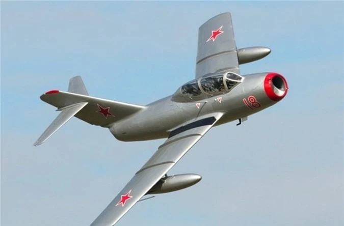 MiG-15: May bay 