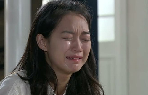 Gặp lại tình cũ của chồng 4 năm trước, tôi bám theo cô ta để rồi 'chết lặng' khi thấy điều này