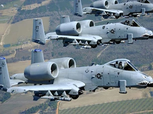Những hình ảnh chứng minh cường kích cơ A-10 là "chim sắt bất khả xâm phạm"